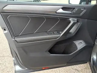 Volkswagen Tiguan 2024 AWD SEL R-Line 4Motion SUV de 4 puertas