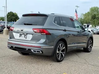 Volkswagen Tiguan 2024 AWD SEL R-Line 4Motion SUV de 4 puertas