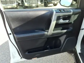 Toyota 4Runner 2023 4x4 SR5 Premium 4dr SUV