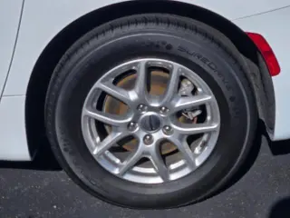 Chrysler Voyager 2024 LX 4dr Minivan