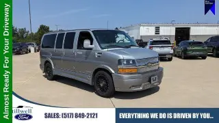 Chevrolet Express 2020 2500 3dr Van de Carga