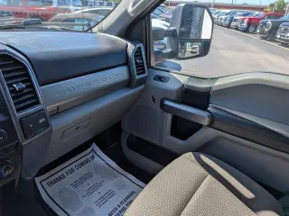 Ford F-350 Super Duty 2020 4x4 XL Cabina Regular 2 puertas 145 pulgadas de distancia entre ejes chasis DRW