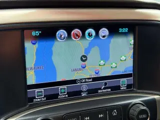 GMC Sierra 1500 2017 4x4 Denali 4dr Crew Cab 5.8 ft. SB