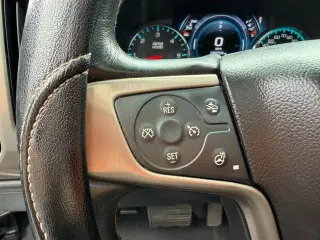 GMC Sierra 1500 2017 4x4 Denali 4dr Crew Cab 5.8 ft. SB