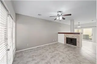 Propiedad de alquiler con 2 dormitorios y 2.5 baños en Houston