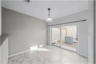 Propiedad de alquiler con 2 dormitorios y 2.5 baños en Houston