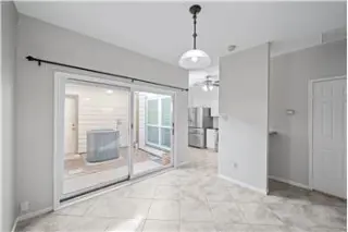 Propiedad de alquiler con 2 dormitorios y 2.5 baños en Houston