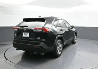 Toyota RAV4 Hybrid 2025 AWD XLE 4dr SUV