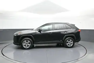 Toyota RAV4 Hybrid 2025 AWD XLE 4dr SUV
