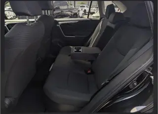Toyota RAV4 Híbrida 2025 LE 4WD 4 puertas SUV