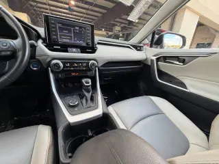 Toyota RAV4 Hybrid 2022 AWD XLE Premium 4p SUV