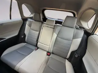 Toyota RAV4 Hybrid 2022 AWD XLE Premium 4p SUV