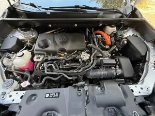 Toyota RAV4 Hybrid 2022 AWD XLE Premium 4p SUV