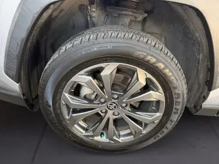 Toyota RAV4 Hybrid 2022 AWD XLE Premium 4p SUV