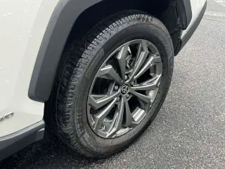 Toyota RAV4 Hybrid 2022 4x4 XLE Premium 4p SUV