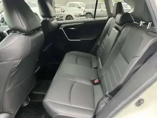 Toyota RAV4 Hybrid 2022 4x4 XLE Premium 4p SUV