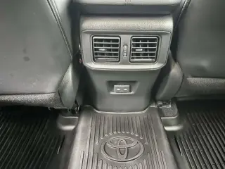 Toyota RAV4 Hybrid 2022 4x4 XLE Premium 4p SUV