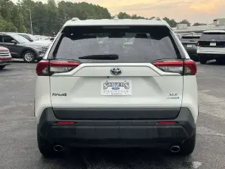 Toyota RAV4 Hybrid 2022 4x4 XLE Premium 4p SUV