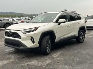 Toyota RAV4 Hybrid 2022 4x4 XLE Premium 4p SUV