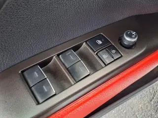 Toyota Camry Híbrido 2023 XSE 4dr Sedán
