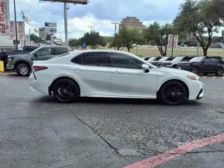 Toyota Camry Híbrido 2023 XSE 4dr Sedán