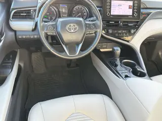 Toyota Camry Hybrid 2024 SE 4p Sedan