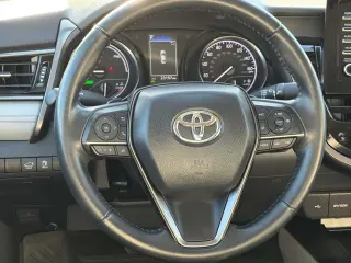 Toyota Camry Hybrid 2024 SE 4p Sedan