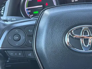 Toyota Camry Hybrid 2024 SE 4p Sedan