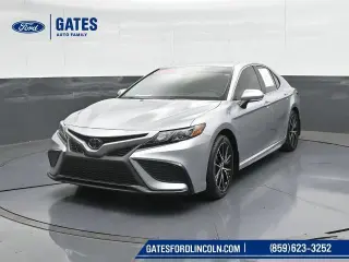 Toyota Camry 2023 AWD SE 4p Sedán