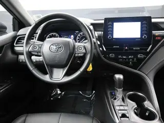Toyota Camry 2024 AWD SE 4p Sedan