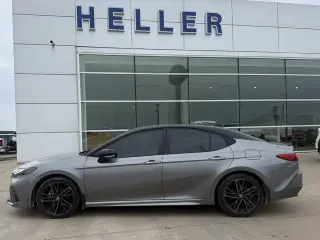 Toyota Camry 2025 AWD LE Sedán 4 puertas