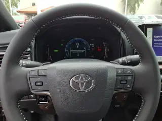 Toyota Camry 2026 SE 4dr Sedan