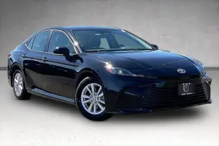 Toyota Camry 2025 LE 4dr Sedán