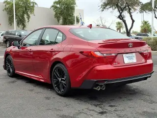 Toyota Camry 2026 SE 4dr Sedan