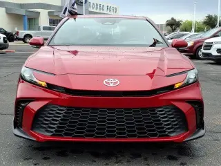 Toyota Camry 2026 SE 4dr Sedan