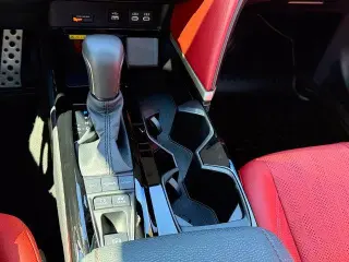 Toyota Camry 2025 SE 4dr Sedan