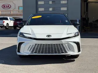 Toyota Camry 2025 SE 4dr Sedan