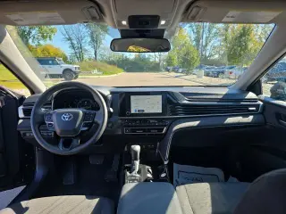 Toyota Camry 2025 LE 4dr Sedan