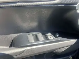 Toyota Camry 2026 SE Sedán 4 puertas