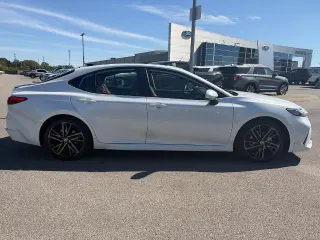 Toyota Camry 2025 SE 4p Sedan