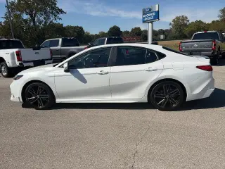 Toyota Camry 2025 SE 4p Sedan