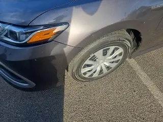 Toyota Camry Híbrido 2021 LE 4p Sedán