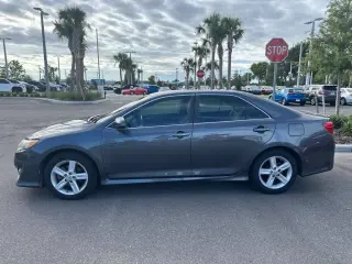 Toyota Camry 2012 SE 4dr Sedán