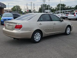 Toyota Camry 2006 LE 4p Sedan con Manual
