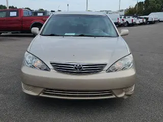 Toyota Camry 2006 LE 4p Sedan con Manual