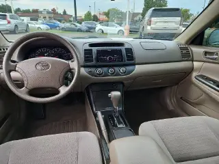 Toyota Camry 2006 LE 4p Sedan con Manual