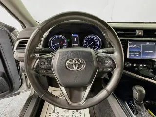 Toyota Camry 2018 SE Sedán de 4 puertas
