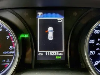 Toyota Camry 2018 SE Sedán de 4 puertas