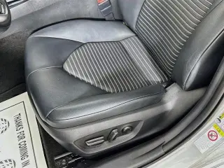 Toyota Camry 2018 SE Sedán de 4 puertas