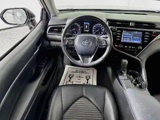 Toyota Camry 2018 SE Sedán de 4 puertas